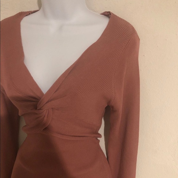 Dress - Picture 3 of 4